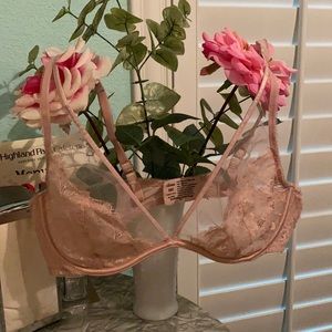 SOMA Breathtaking Unlined Plunge Bra 38C.